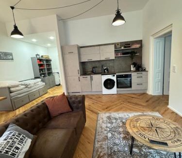 Altstadtviertel Apartment | Industrial Apartment Schlossberg