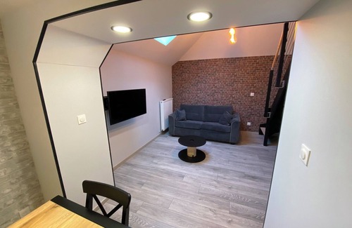 Onnaing Apartment | Industrial Deco housing in the center of Onnaing near Valenciennes