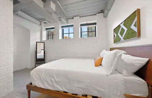 Downtown Cleveland Bed & Breakfast | Industrial Style 1BD Loft in CLE!