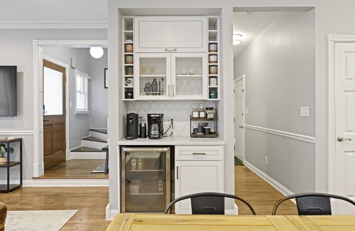 Chatham-Arch House | Indy- Mass Ave and Bottleworks District