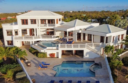 Maunday's Bay Villa | Infinity at Sheriva Villas/2 pools/2 Golf Carts-2 min. to Beach/5-Star Service