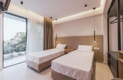 Kalamaki Villa | Infinity Holiday Villas - Private Pool, close to Kalamaki Centre, by ZanteWize