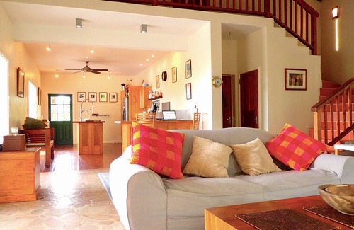 Pond Hill Villa | Infinity pool, spectacular views, mountain house. Innisfree.