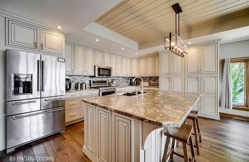 Bass Lake House | Infinity Views Lakefront Home