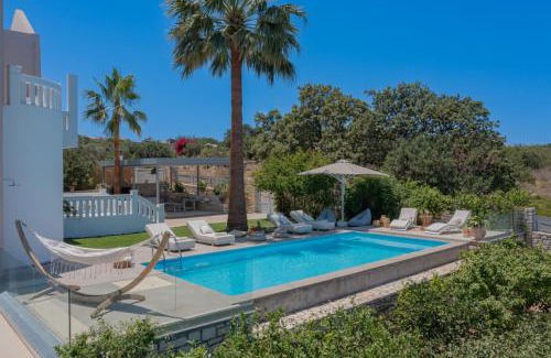 Atsipópoulon Villa | Infinity Villa with Pool, BBQ and Ping-Pong Table, 2km from the beach
