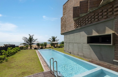 Wadduwa Villa | Inidi Leisure exemplifies luxury travel in Sri Lanka