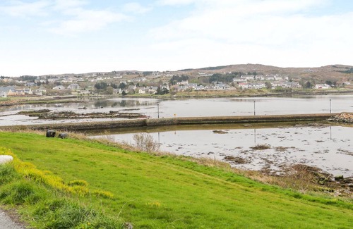 Dungloe House | INISEAN LODGE, with a garden in Dungloe, County Donegal