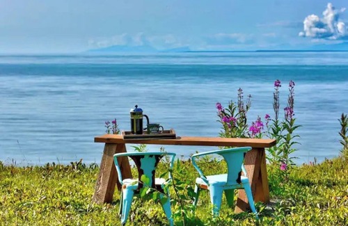 Salamatof House | Inlet View Tiny Home
