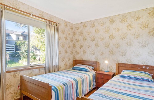 Narooma House | Inlet Views @ The Loop