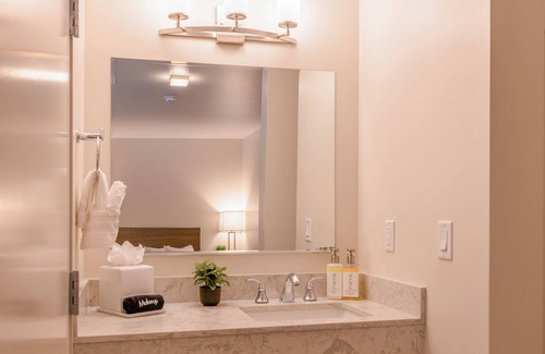 Moss Landing Hotel | Inn At Moss Landing Point