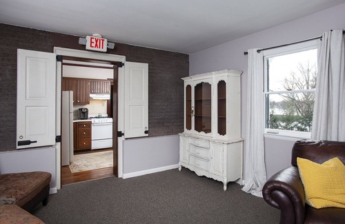 Hummelstown House | Inn-at-the-Brownstone, only 3.3 miles to Hershey Park