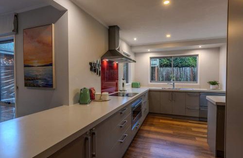 Lynmore House | Inn Lewis - Beside the Redwoods with Spa Pool