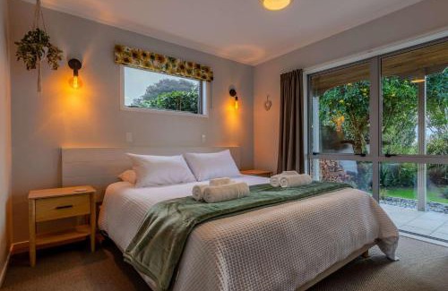 Lynmore House | Inn Lewis - Beside the Redwoods with Spa Pool