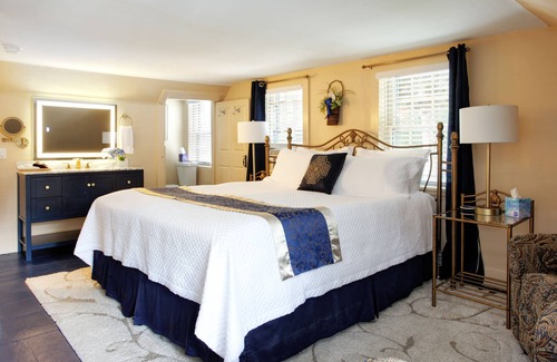 Yarmouth Port Bed & Breakfast | Inn on Main