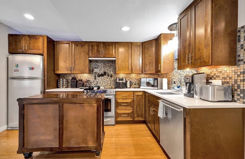 Downtown Baltimore Condo | Inner Harbor Gem
