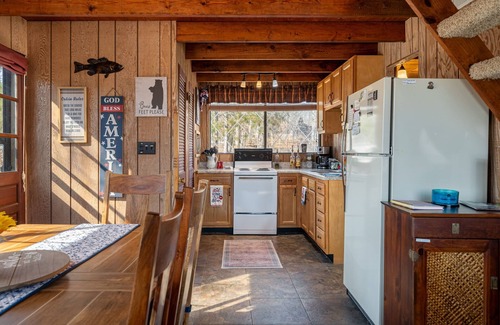 Innsbrook Ski Chalet | Innsbrook lakefront A-Frame, kayaking, paddle boarding and more