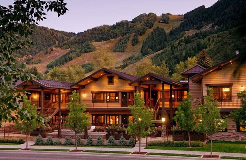 West End Condo | Innsbruck Aspen | Deluxe Two-Bedroom Suite 01 w/Hot tub, Centrally located