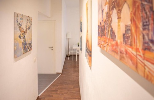 Pradl Apartment | Innsbruck Deluxe City Center Studio