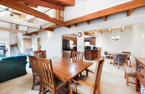 Zephyr Cove House | Inntopia