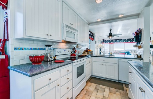 Oceanside Cottage | INQUIRE FIRST FOR AVAILABILITY NQUIRE BEFORE BOOK