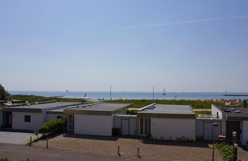 Fehmarn Apartment | Inselblume 75 - Cozy vacation home with balcony and sea view