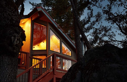 Yosemite West Apartment | Inside Yosemite N.P. Gates!, Our Cozy Rooms Are Minutes From Valley Attractions.