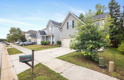 Grovetown House | Insurance 4 Bdrm 2.5 Bath Pet-Friendly House in Grovetown