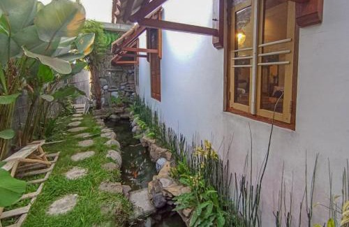 Gubukklakah Hotel | Intayu Homestay RedPartner