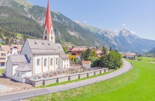 Pettneu am Arlberg Apartment | Interhome - Rifflerblick