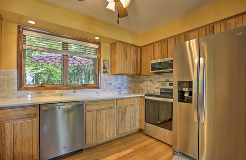 Interlochen House | Interlochen Home on Green Lake w/Dock & Beach!
