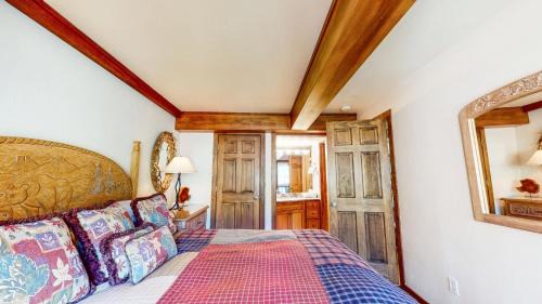 Snowmass Village House | Interlude Condominiums 2-Bedroom Unit 205