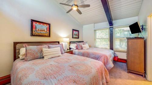 Snowmass Village House | Interlude Condominiums 3-Bedroom Unit 301