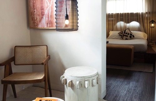 La Cruz Hotel | Intima Suite en la mejor calle de Queretaro centro