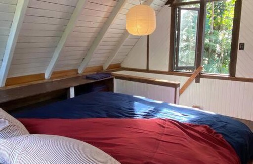 Upper Burringbar House | Intimate Rainforest Retreat with Valley Views