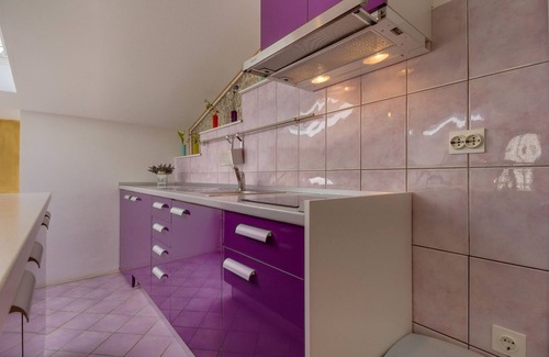 Cove Murtar Apartment | Intimate Studio Haven for Two
