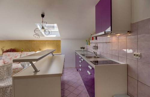 Cove Murtar Apartment | Intimate Studio Haven for Two