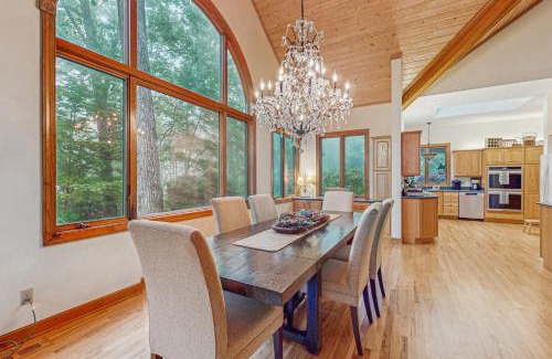Waynesville House | Into the Trees