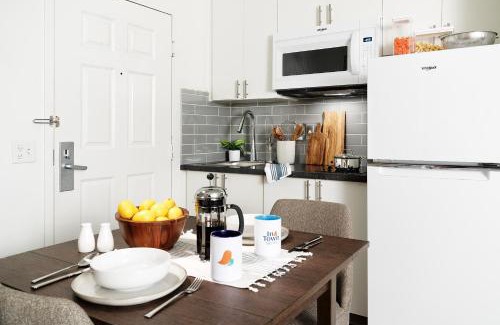 Rockrimmon Hotel | InTown Suites Extended Stay Colorado Springs