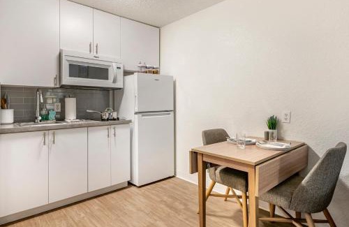 Greensboro Hotel | InTown Suites Extended Stay Greensboro NC - Airport