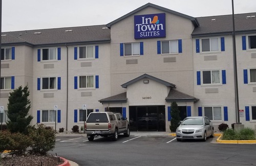 Aurora Hotel | InTown Suites Extended Stay Select Denver Aurora South