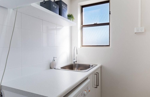 Nelson Bay Apartment | Intrepid, 1/3 Intrepid Close - Amazing views of Shoal Bay, only 100m from the Beach
