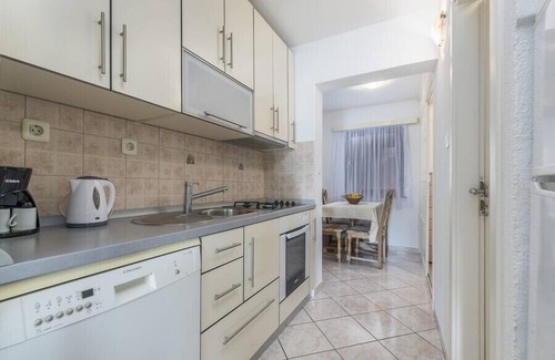 Mareda Apartment | Inviting 3-Bed Apartment in Novigrad