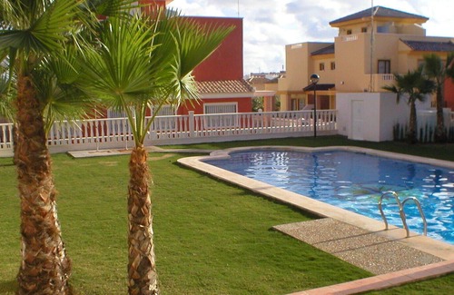 Los Balcones Villa | Inviting 3-Bed Villa in Torrievieja. Costablanca