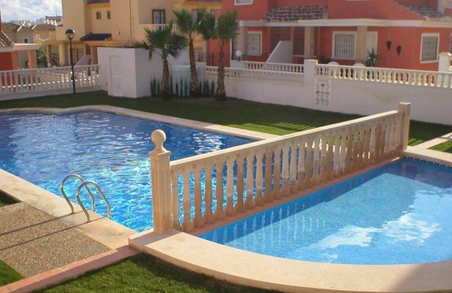 Los Balcones Villa | Inviting 3-Bed Villa in Torrievieja. Costablanca