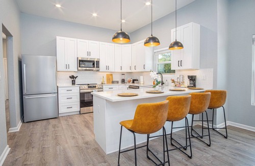 Highland Park Cottage | Inviting 4br/2ba Near Downtown & Riverwalk