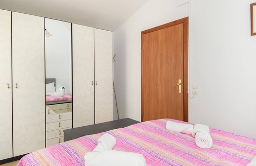 Stranici kod Nove Vasi Apartment | Inviting apartment with shared pool for a great vacation.