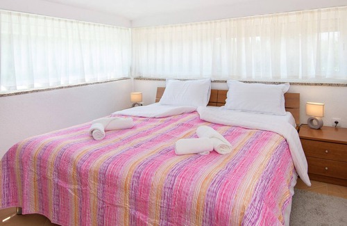 Stranici kod Nove Vasi Apartment | Inviting apartment with shared pool for a great vacation.