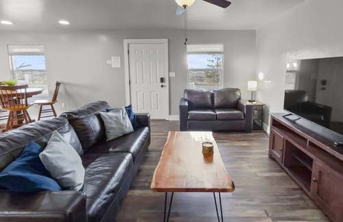 Fruitvale House | Inviting Central Retreat Adventure Hunting Fishing 5 Bedroom