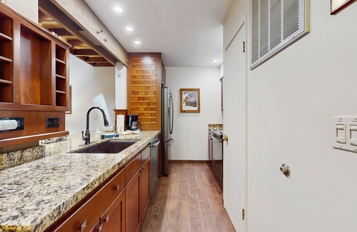 South Lake Tahoe Condo | Inviting condo near skiing with lake/beach access, pools, & hot tubs