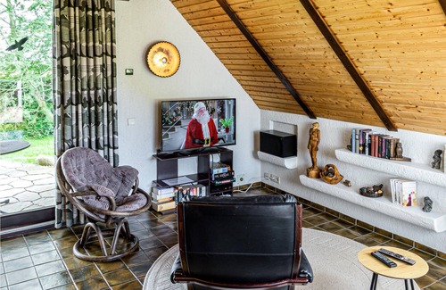 Brodersby House | Inviting cottage with sauna and pretty view of the countryside.